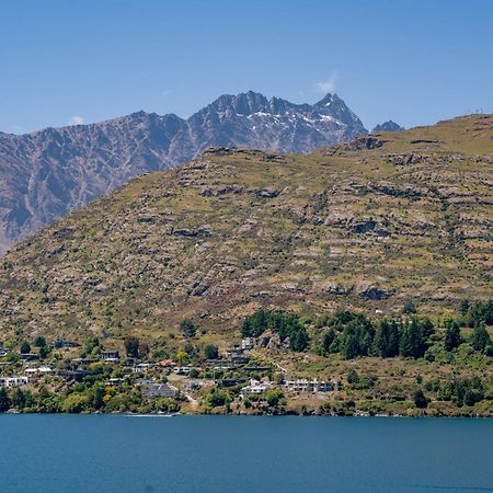 Lakefront Living At Remarkables Retreat - Eight ควีนส์ทาวน์ ภายนอก รูปภาพ