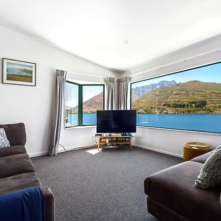 Lakefront Living At Remarkables Retreat - Eight ควีนส์ทาวน์ ภายนอก รูปภาพ
